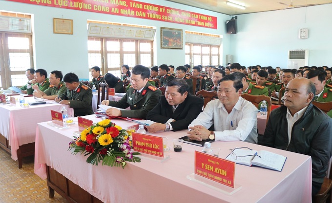 Công an thị xã Buôn Hồ tổ chức Hội nghị tổng kết công tác Công an năm 2018