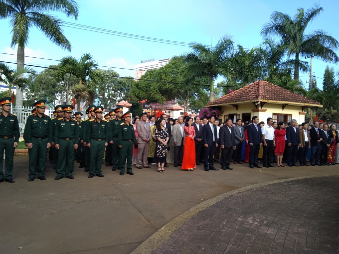 Thị xã Buôn Hồ tổ chức lễ chào cờ đầu năm 2019