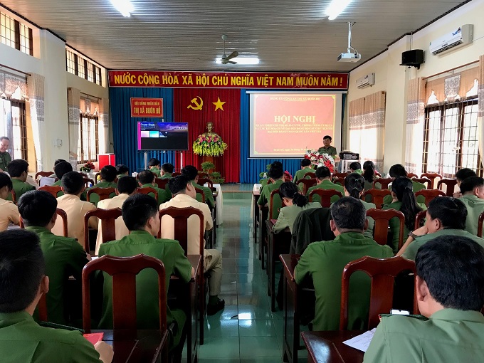 Đảng ủy Công an thị xã Buôn Hồ tổ chức Hội nghị quán triệt Chỉ thị số 35-CT/TW của Bộ Chính trị về đại hội Đảng bộ các cấp tiến tới đại hội đại biểu toàn quốc lần thứ XIII của Đảng