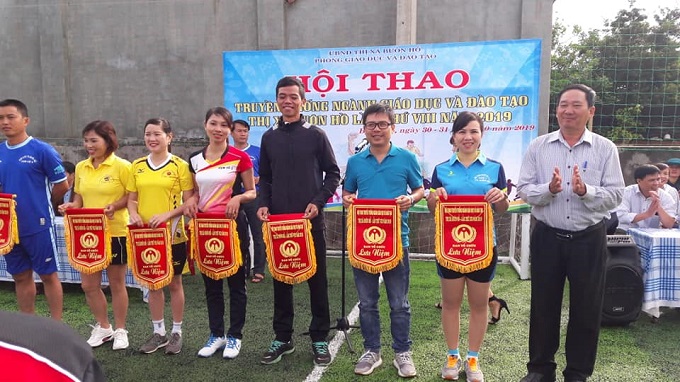 Phòng Giáo dục và Đào tạo thị xã Buôn Hồ tổ chức Hội thao truyền thống ngành giáo dục lần thứ VIII năm 2019