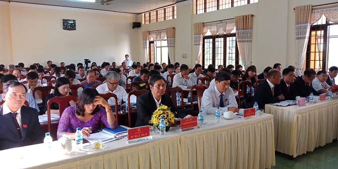 HỘI ĐỒNG NHÂN DÂN THỊ XÃ BUÔN HỒ TỔ CHỨC KỲ HỌP THỨ TÁM  KHÓA III, NHIỆM KỲ 2016-2021