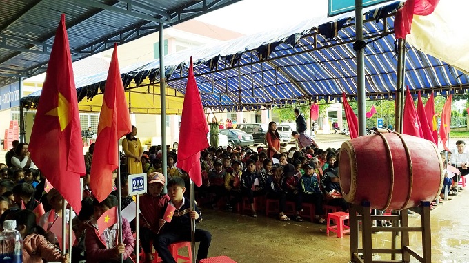 Khai giảng năm học mới 2019-2020 tại trường Tiểu học Trần Quốc Toản  và đón nhận quà của đoàn đại biểu Quốc hội tỉnh Đắk Lắk