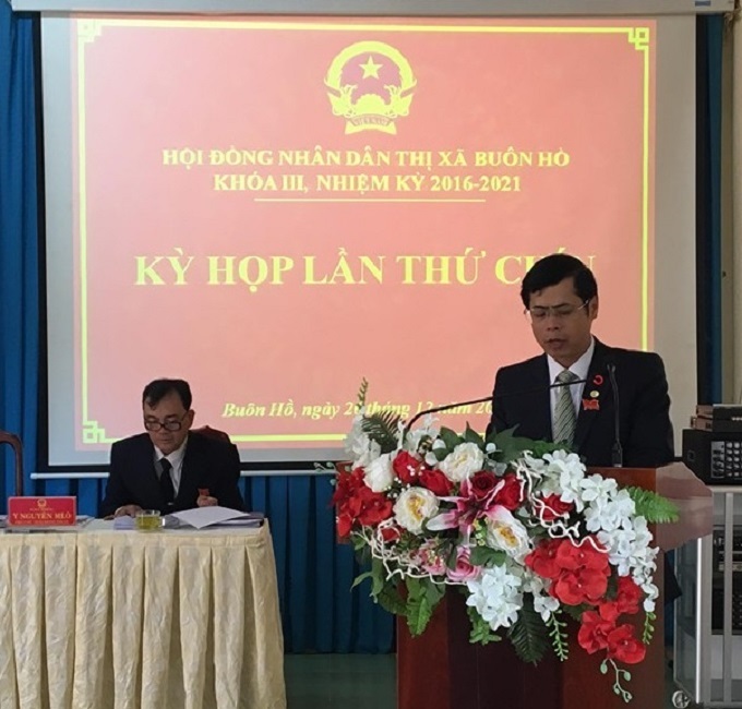 Khai mạc kỳ họp thứ 9, HĐND thị xã Buôn Hồ khóa III, nhiệm kỳ 2016-2021