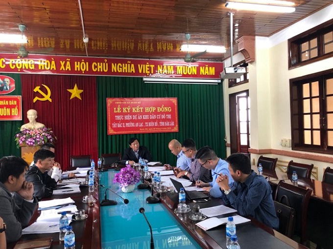 Lễ ký kết Hợp đồng thực hiện Dự án Khu dân cư đô thị Tây Bắc II, phường An Lạc, thị xã Buôn Hồ