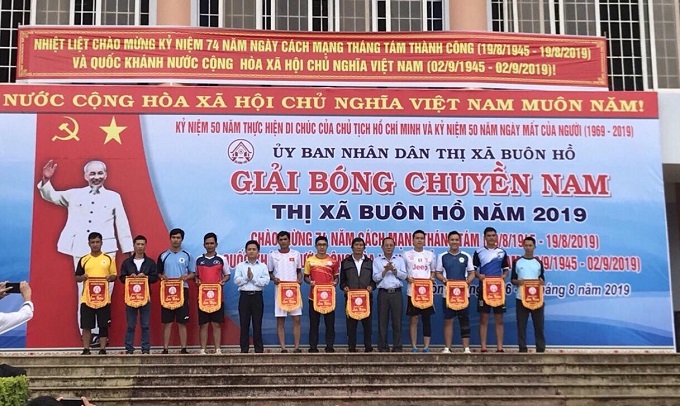 UBND thị xã tổ chức giải Vô địch Bóng chuyền Nam thị xã Buôn Hồ năm 2019