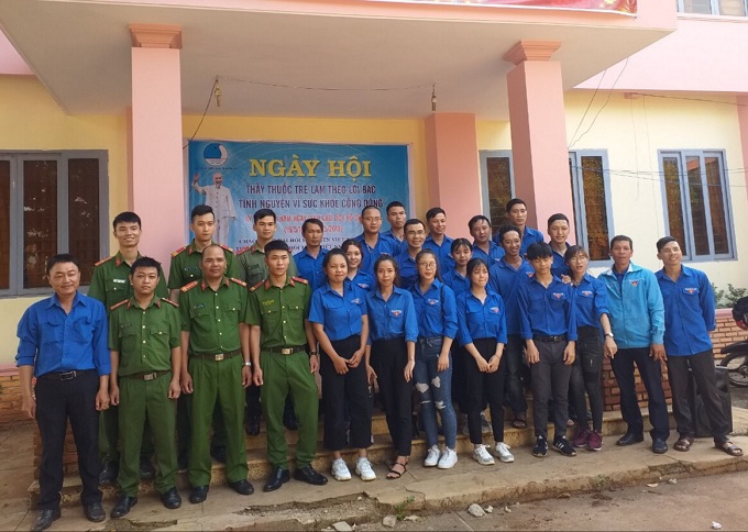 Ngày hội Thầy thuốc trẻ làm theo lời Bác, tình nguyện vì sức khỏe cộng đồng năm 2019.