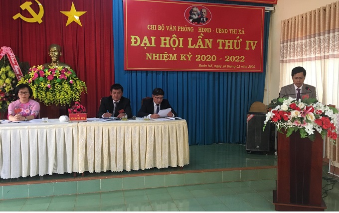 Đại hội Chi bộ Văn phòng HĐND-UBND thị xã lần thứ IV, nhiệm kỳ 2020-2022