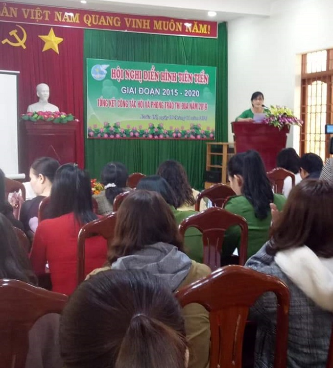 Hội LHPN thị xã Buôn Hồ tổ chức Hội nghị điển hình tiên tiến giai đoạn 2015-2020