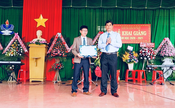 Thị xã Buôn Hồ rộn ràng khai giảng năm học mới
