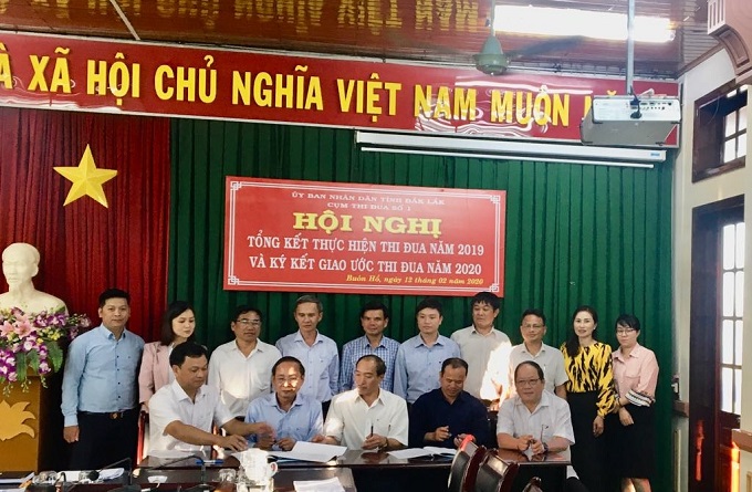 Cụm thi đua số 1 tỉnh Đăk Lăk tổng kết thực hiện thi đua năm 2019 và triển khai ký kết giao ước thi đua năm 2020 tại thị xã Buôn Hồ.
