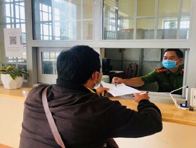 Công an thị xã Buôn Hồ triển khai thực hiện Luật Cư trú năm 2020