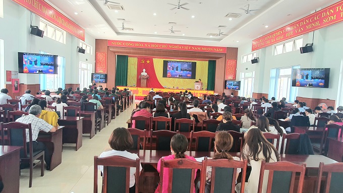 Thị ủy Buôn Hồ tổ chức Hội nghị học tập, quán triệt Nghị quyết Đại hội XIII của Đảng