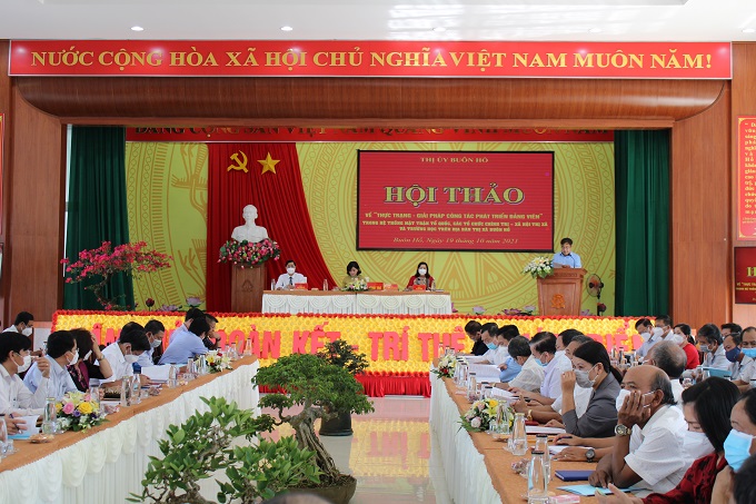 Hội thảo thực trạng, giải pháp công tác phát triển đảng viên trong hệ thống Mặt trận Tổ quốc, các tổ chức chính trị - xã hội và trường học trên địa bàn thị xã