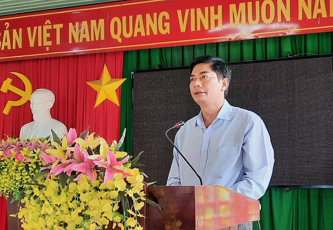 Thường trực HĐND tỉnh Đăk Lăk tặng 350 suất quà cho xã Ea Drông