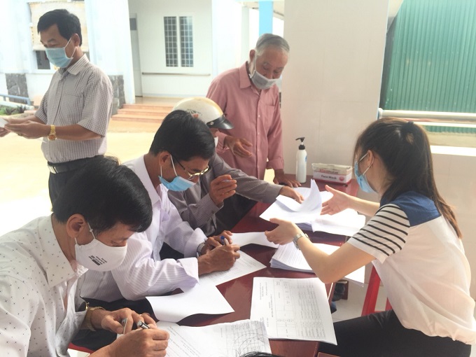 Thị xã Buôn Hồ tiêm vắc xin phòng Covid-19 trong đợt 1