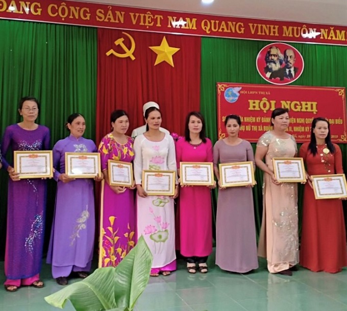 Những gương sáng nữ đại biểu xứ đạo