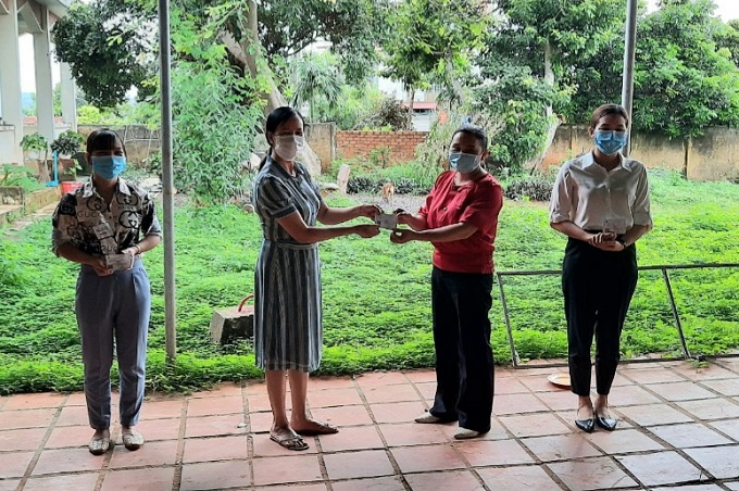 San sẻ yêu thương từ những tấm thẻ bảo hiểm y tế nghĩa tình