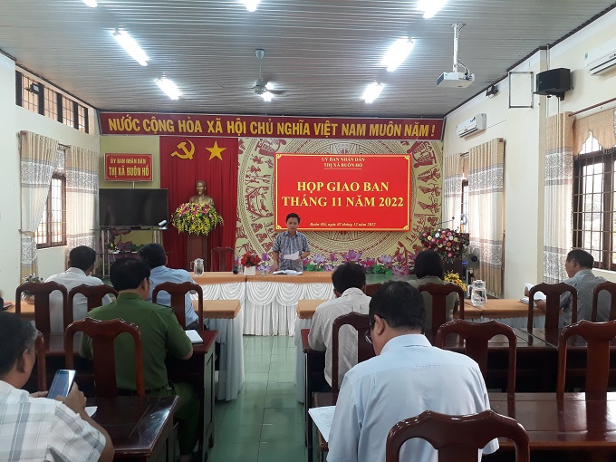 UBND thị xã Buôn Hồ triển khai nhiệm vụ phát triển kinh tế - xã hội, đảm bảo quốc phòng, an ninh tháng 12 năm 2022.