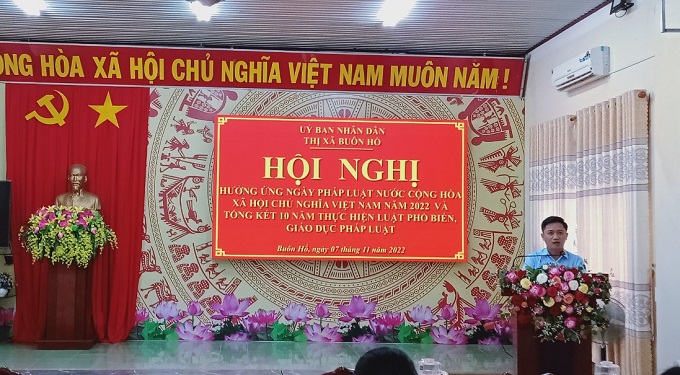 UBND thị xã Buôn Hồ tổ chức Hội nghị hưởng ứng “Ngày Pháp luật Việt Nam” năm 2022 và tổng kết 10 năm thực hiện Luật PBGDPL