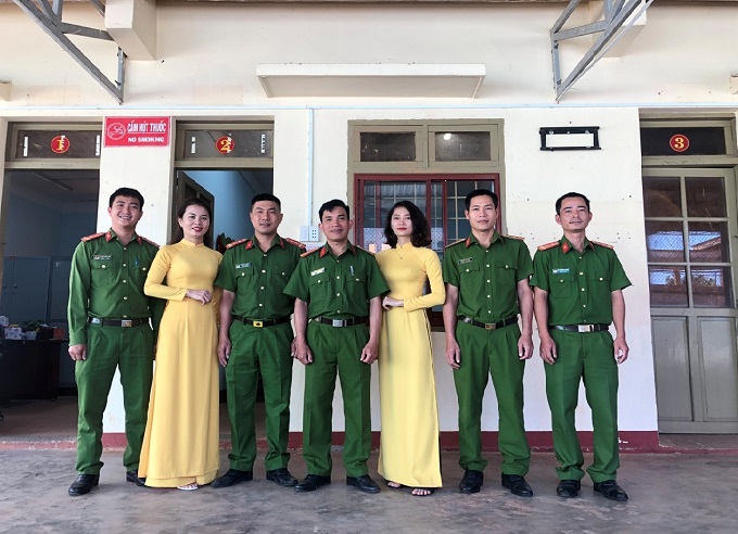 Lực lượng xây dựng phong trào bảo vệ ANTQ Công an thị xã Buôn Hồ phát huy truyền thống 55 năm xây dựng lực lượng (16/6/1967-16/6/2022)