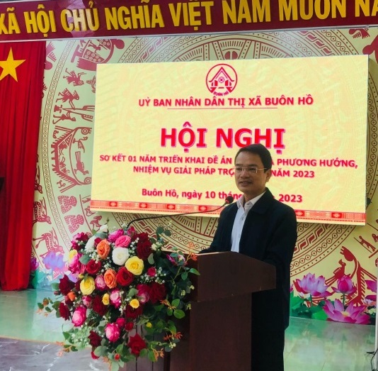 Ủy ban nhân dân thị xã Buôn Hồ tổ chức Hội nghị sơ kết 01 năm triển khai Đề án 06/CP và phương hướng, nhiệm vụ, giải pháp trọng tâm năm 2023