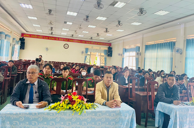 Trung tâm Chính trị thị xã khai giảng Lớp bồi dưỡng nhận thức về Đảng khóa 2/2023