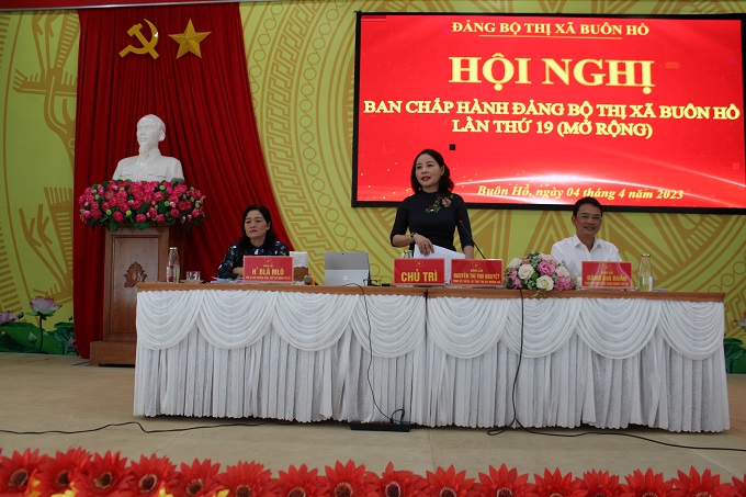 Thị ủy Buôn Hồ sơ kết kết quả thực hiện nhiệm vụ quý I năm 2023