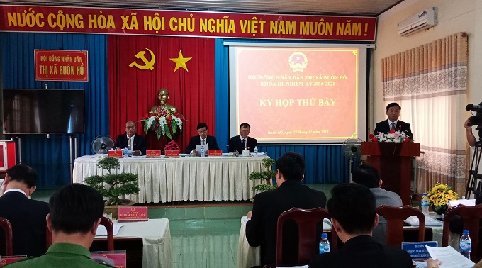 Chính thức khai mạc kỳ họp thứ 7, HĐND thị xã Buôn Hồ khóa III, nhiệm kỳ 2016-2021