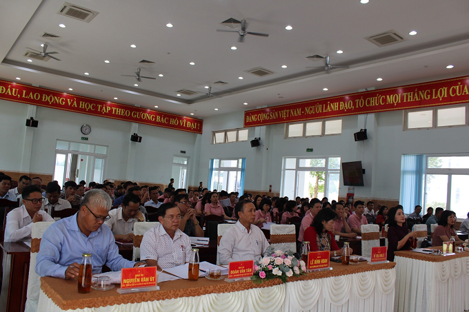 Hội nghị học tập, quán triệt, tuyên truyền văn bản của Đảng các cấp; thông tin về phát huy các nguồn lực văn hóa, vai trò tiên phong, gương mẫu của cán bộ Đảng viên góp phần phát triển thị xã Buôn Hồ