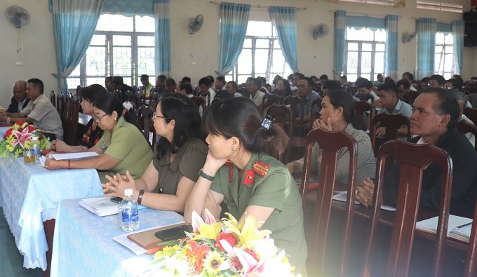 Bồi dưỡng lý luận chính trị và nghiệp vụ cho đội ngũ cán bộ làm công tác dân vận năm 2023