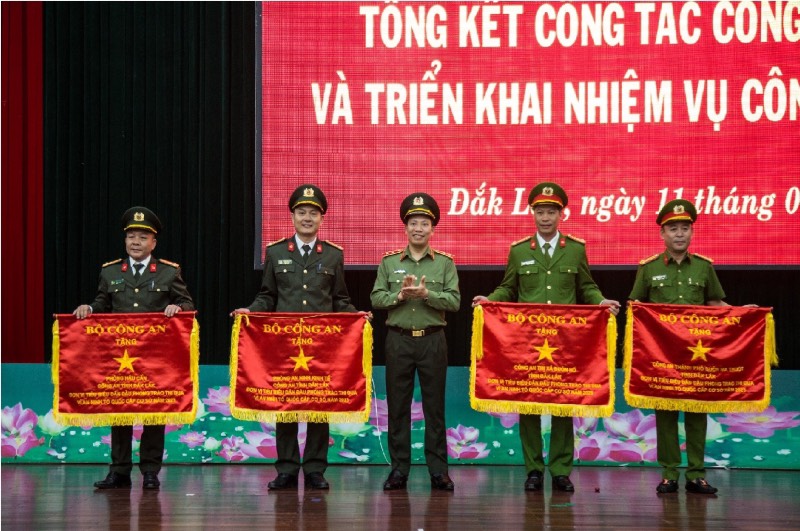 Kỷ niệm 15 năm thành lập Công an thị xã Buôn Hồ (02/02/2009 – 02/02/2024)