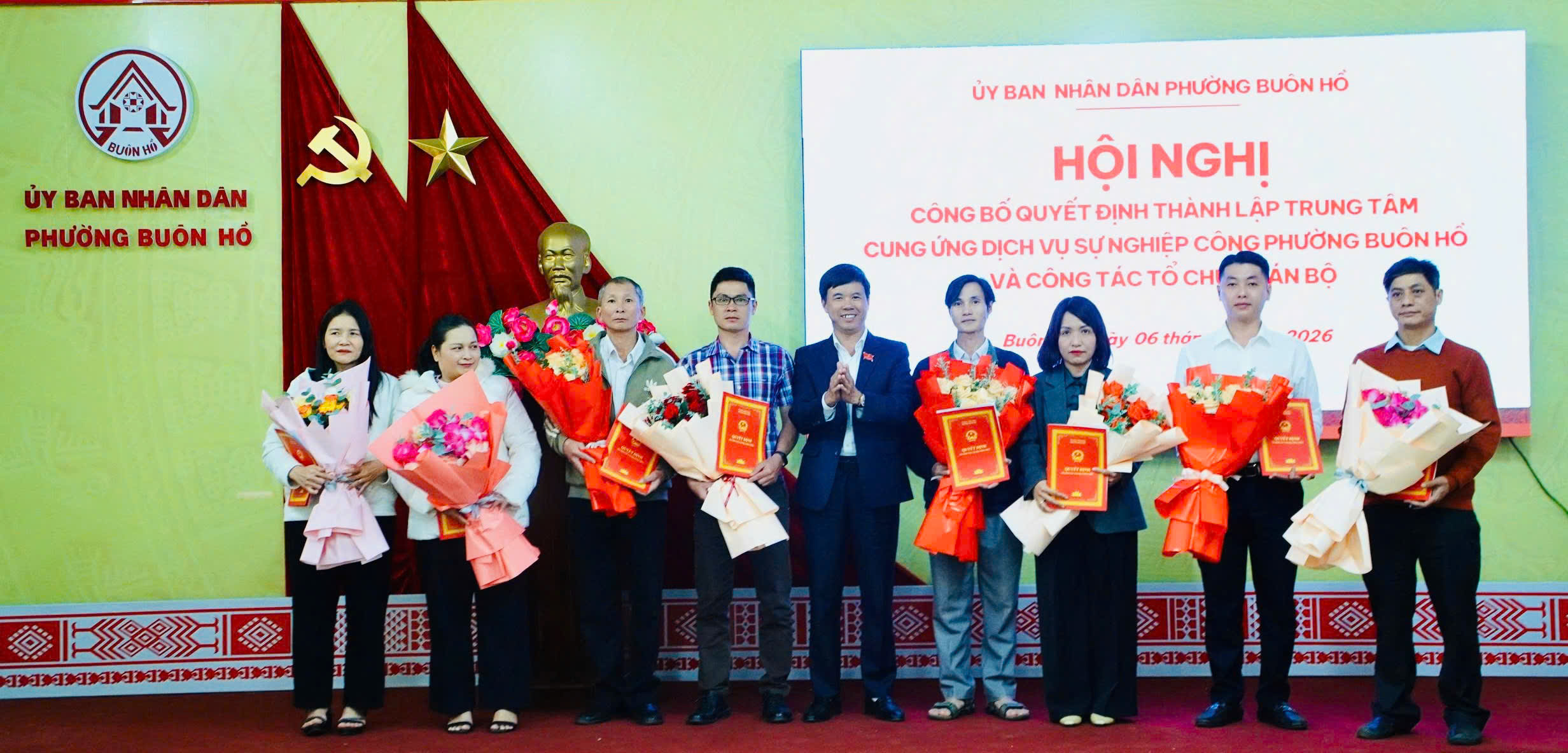 z7404087838324_a529a8748fd9063532eccac5d8c423db