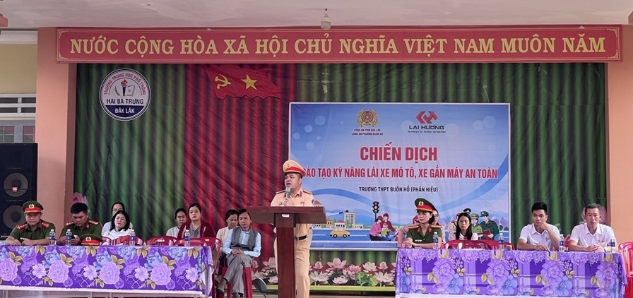 Phường Buôn Hồ: Phủ sóng kỹ năng lái xe an toàn cho gần 3.300 học sinh trung học phổ thông trong tháng 9