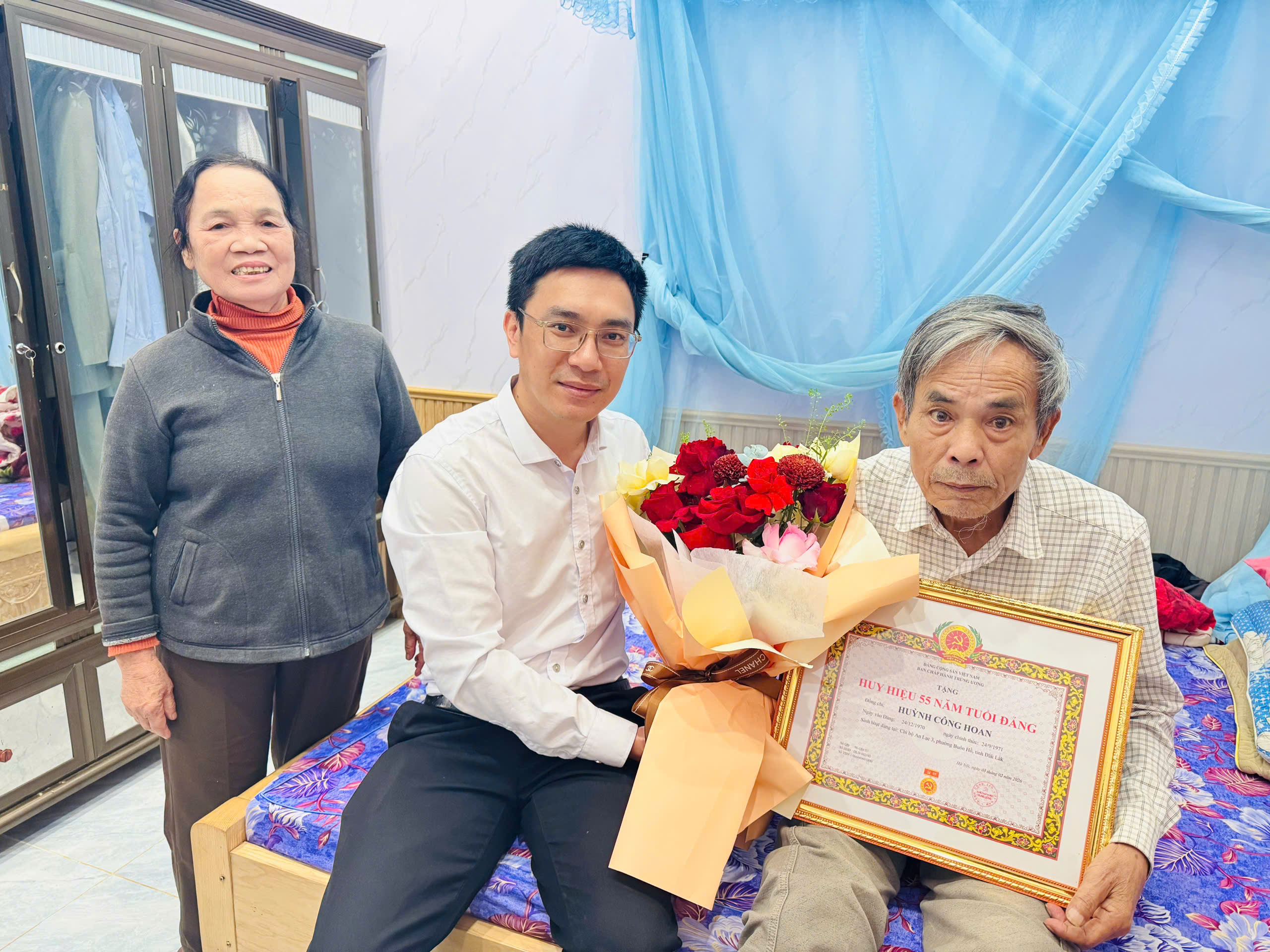 z7500109890403_735cff75a94ae4d1c2a13598e8fda0c1