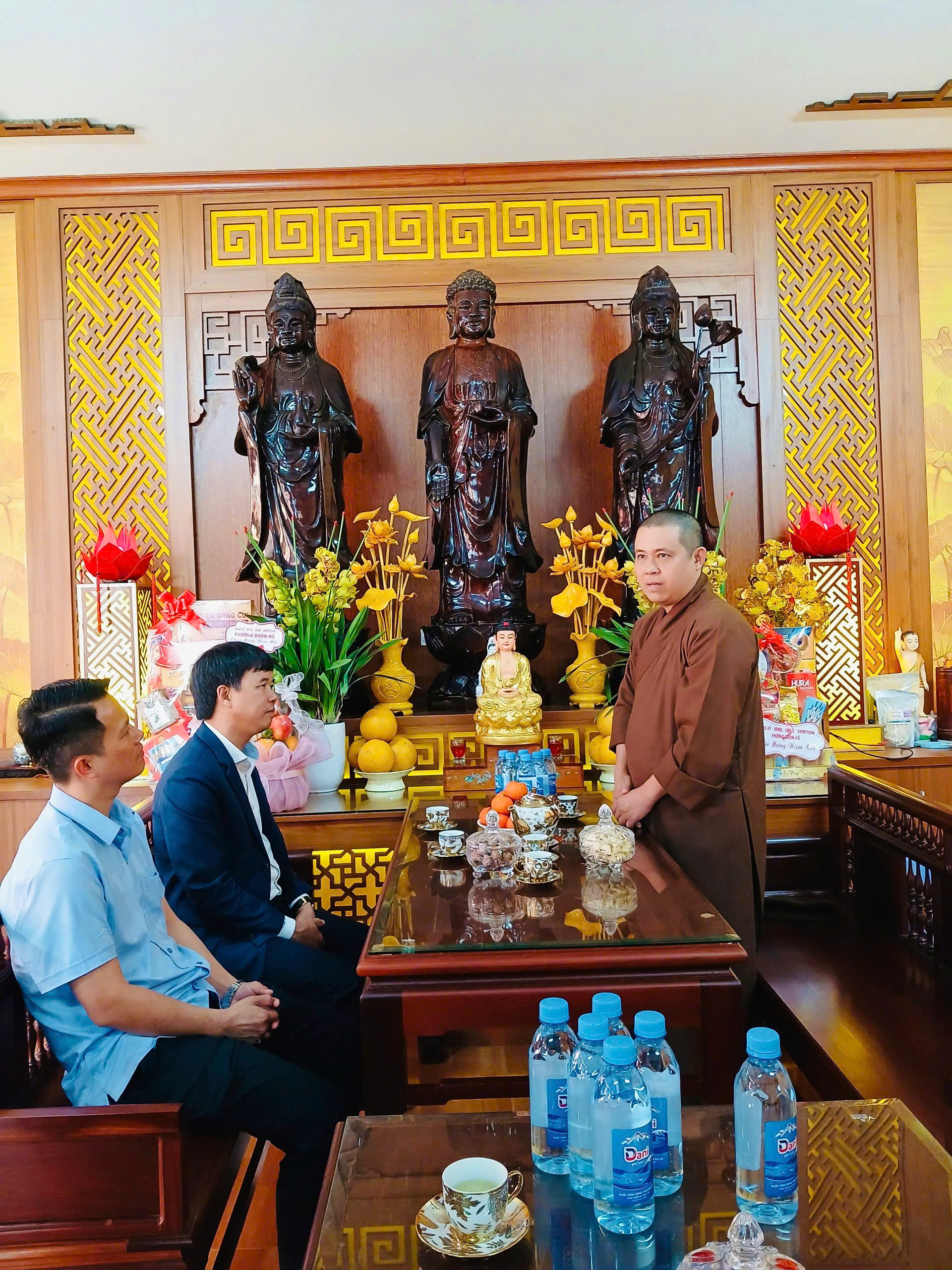 z7524506422975_6d50b893574a547c287767e4f5fc8093