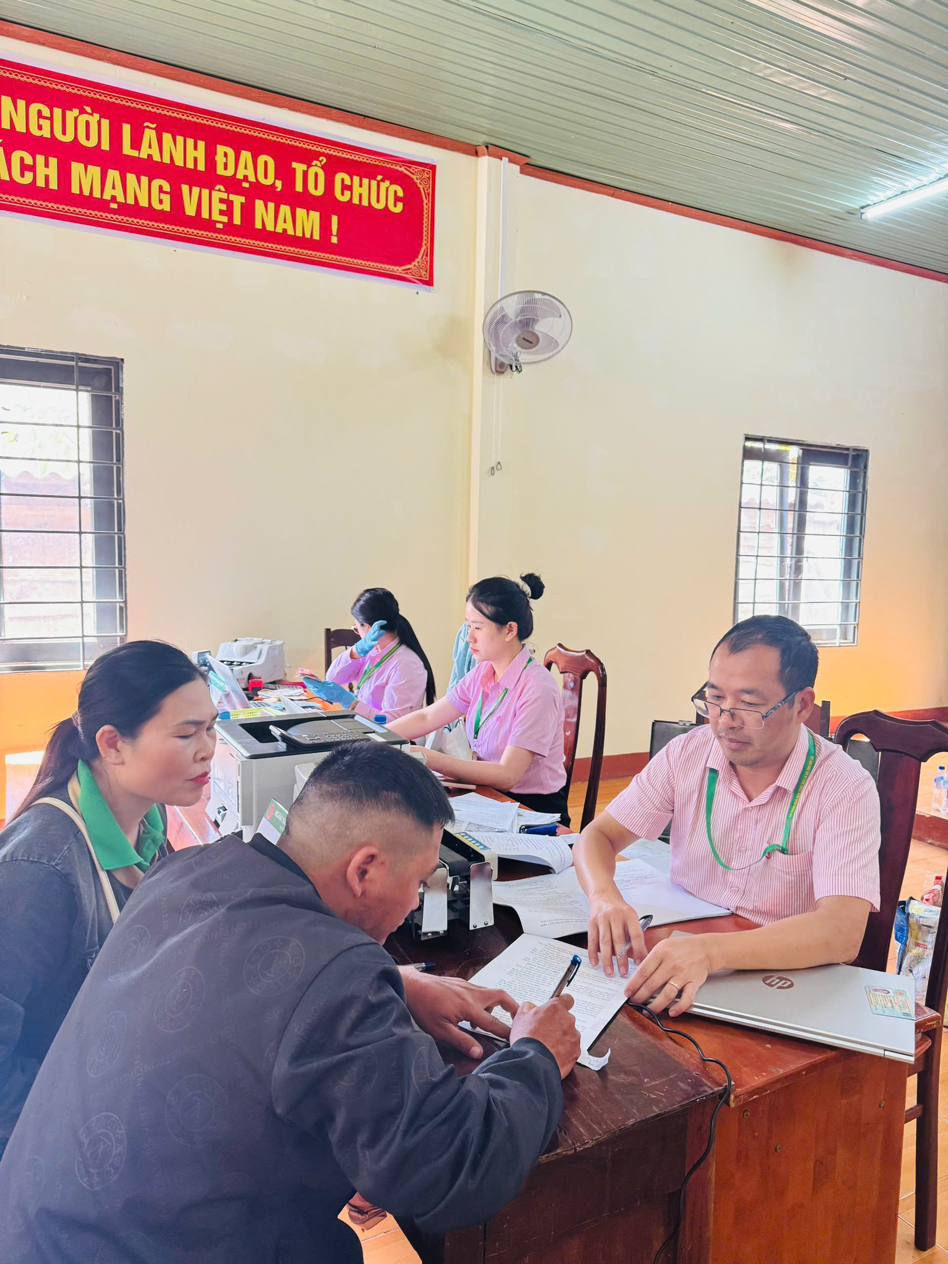 z7572993550239_a536f14bd360a4695b3725515c1134e8