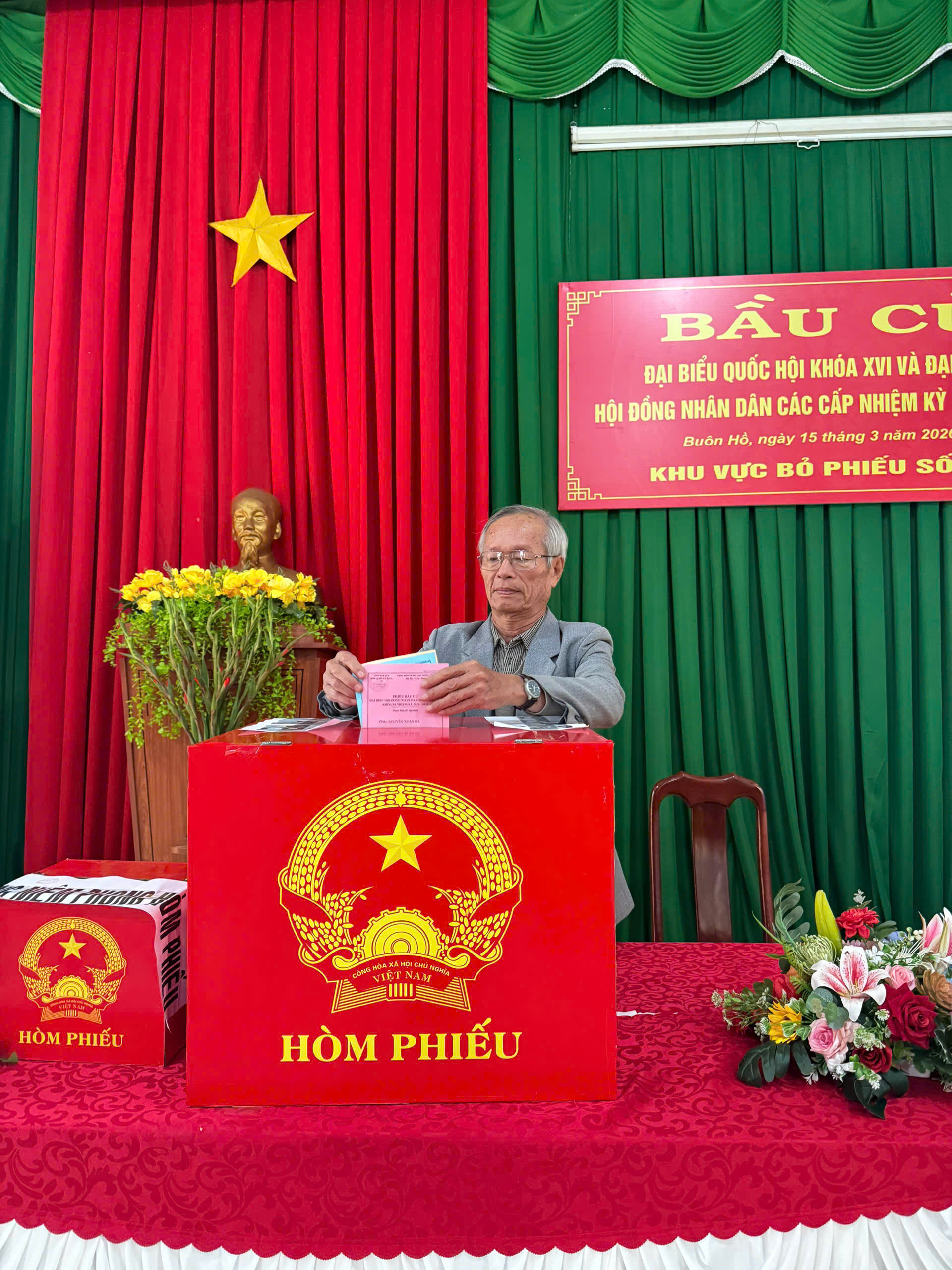 z7622490262814_fa553f86156d34a0503e7282f99b1a6a