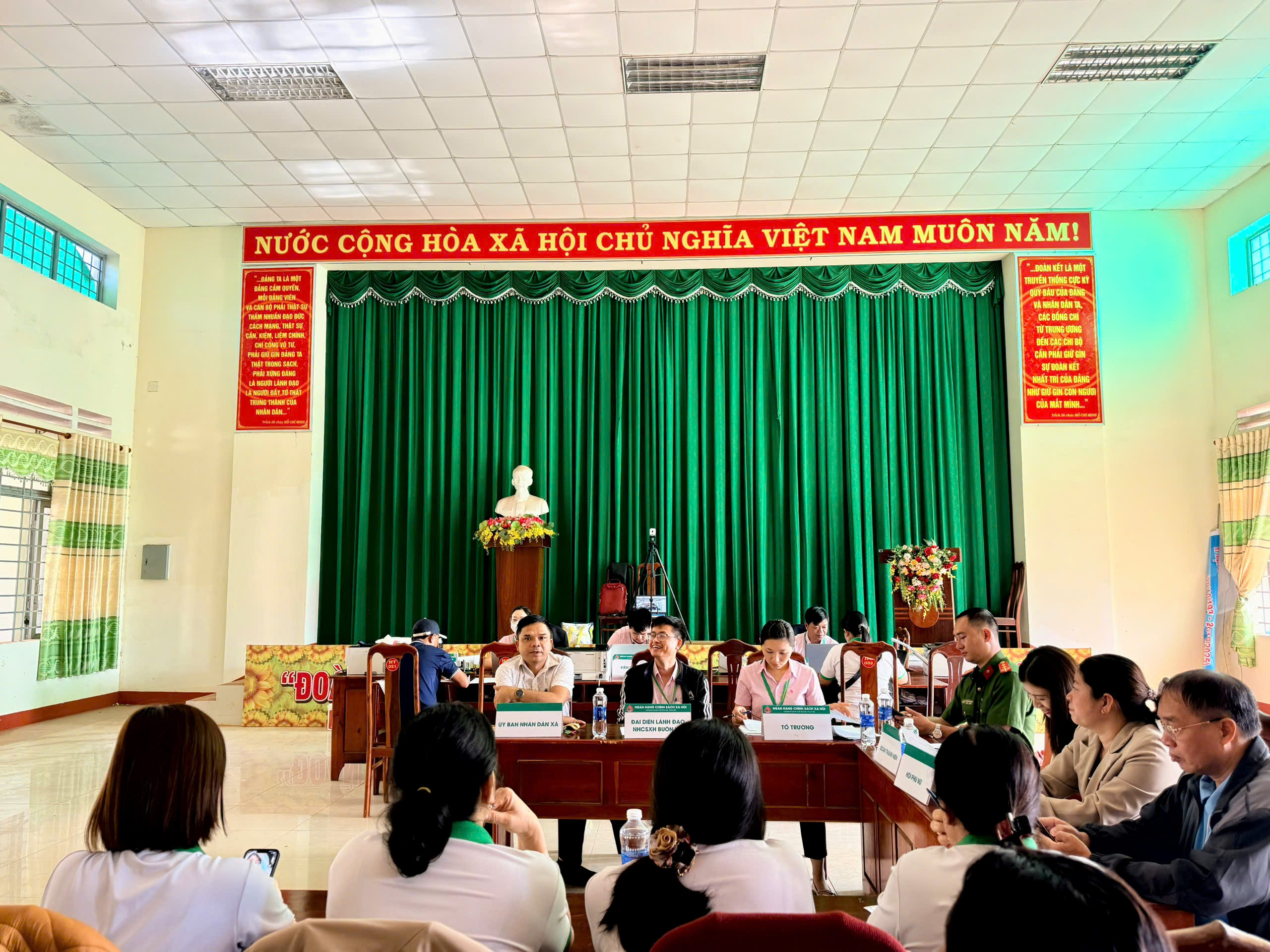 z7647877582507_031e2b207e7aa71537227a3842a76899